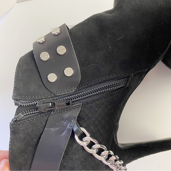 Jennifer Lopez Black Faux Suede Rosie Heeled Booties Chain Studded - Picture 7 of 9